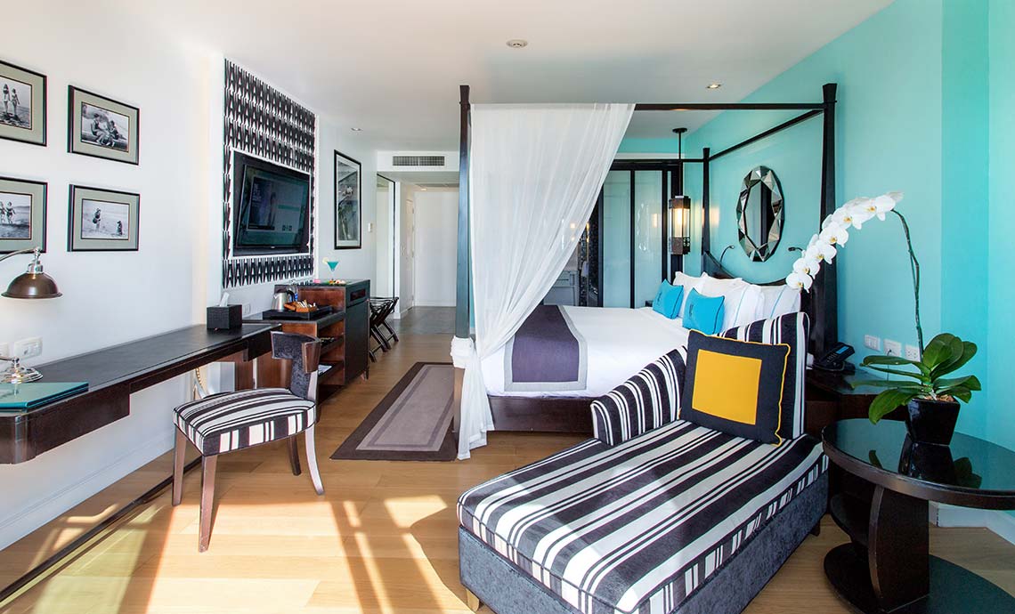 Twilight Room at Wave Hotel, Pattaya